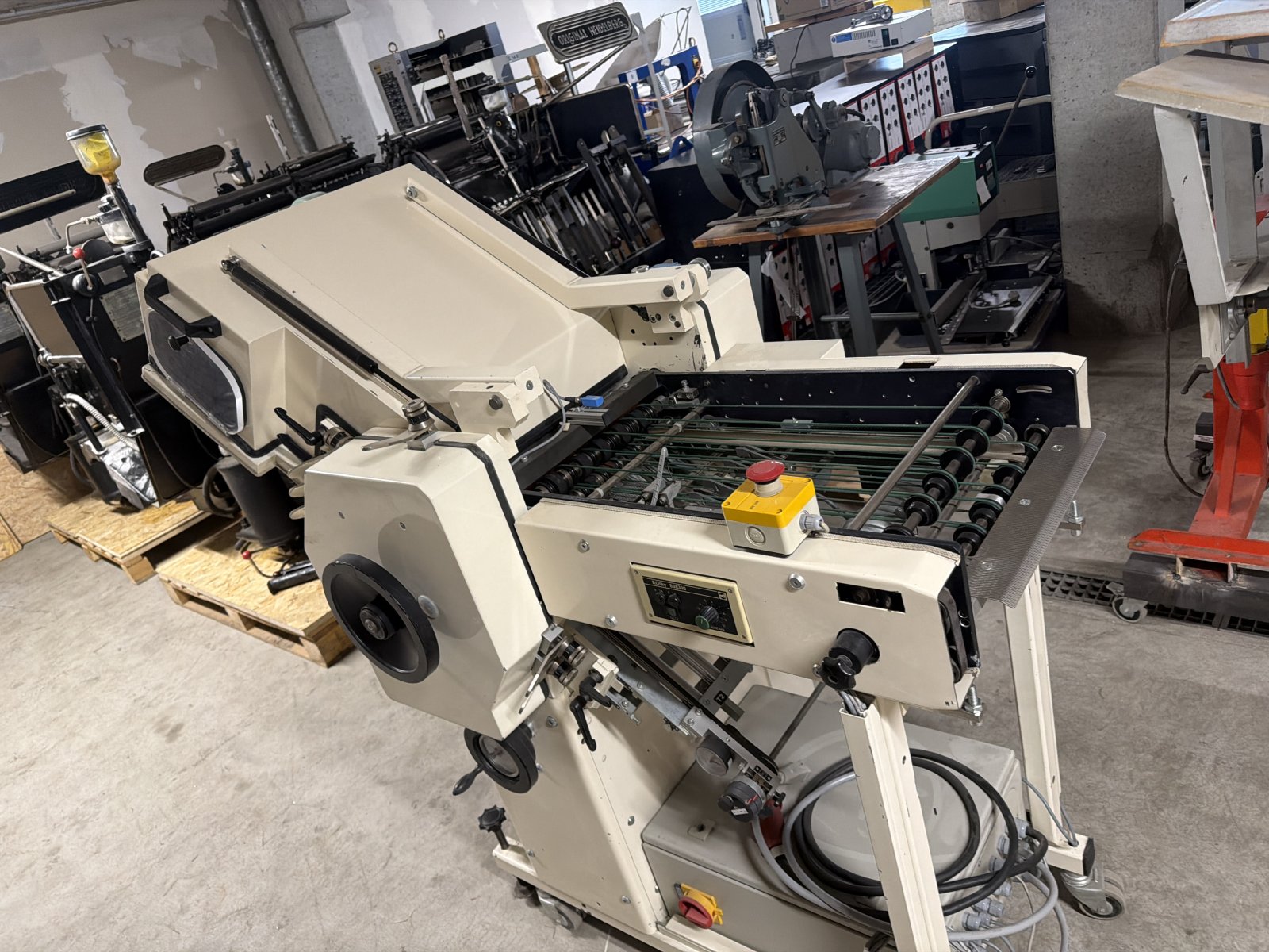 Akkufalzwerk GUK FA30/4 + SA30